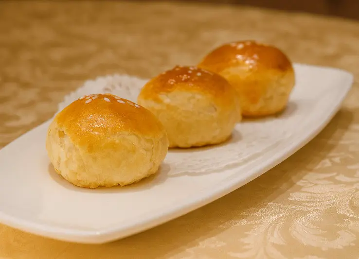 Preserved Egg and Ginger Pastry