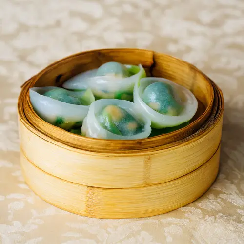 Steamed Scallop and Vegetable Dumpling